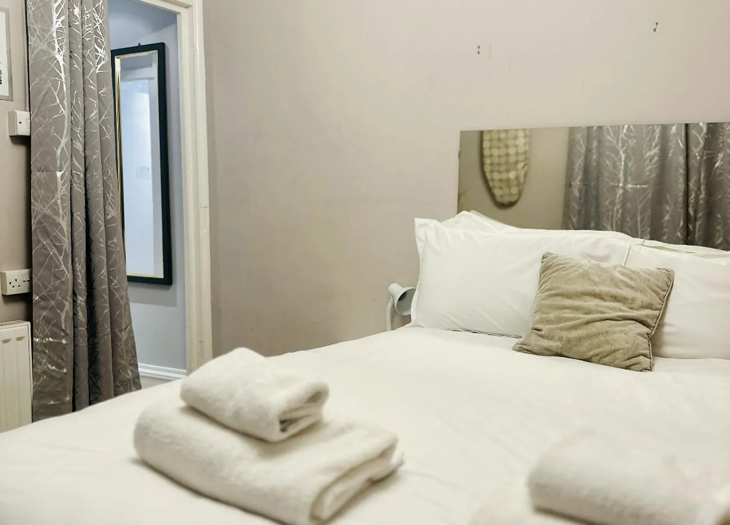 Seafront Party Houses For Hens, Stags & Groups Brighton United Kingdom