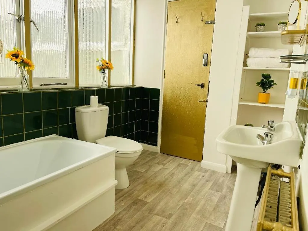 Seafront Party Houses For Hens, Stags & Groups Brighton Apartamento