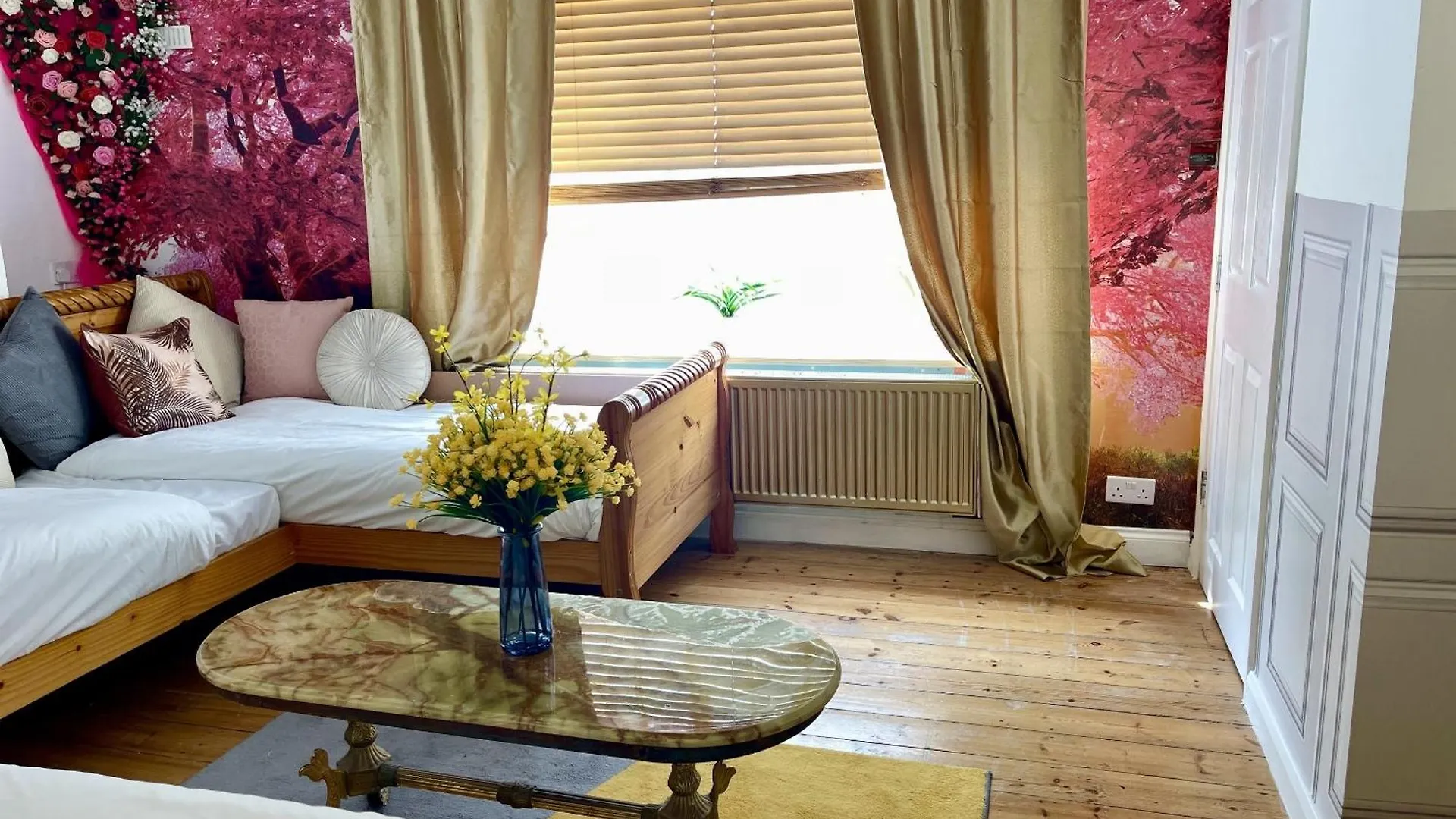 Seafront Party Houses For Hens, Stags & Groups Brighton
